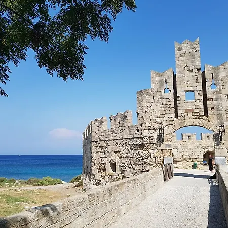 斯塔西斯旅舍 旅馆