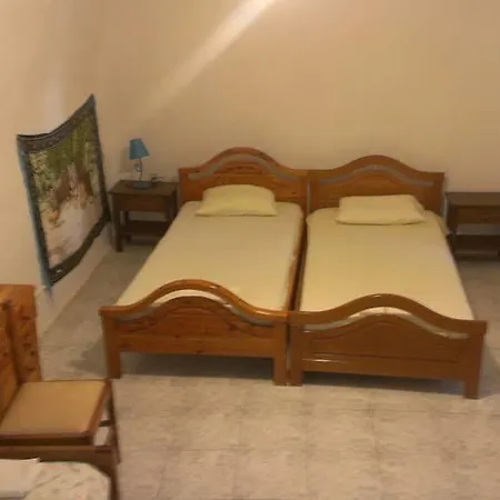 斯塔西斯旅舍 旅馆